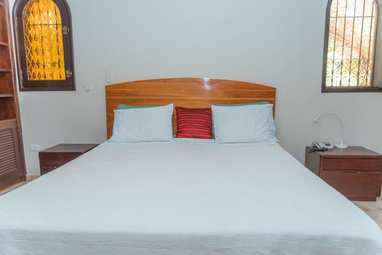 Casa Blanca Hotell Ciudad del Este Eksteriør bilde