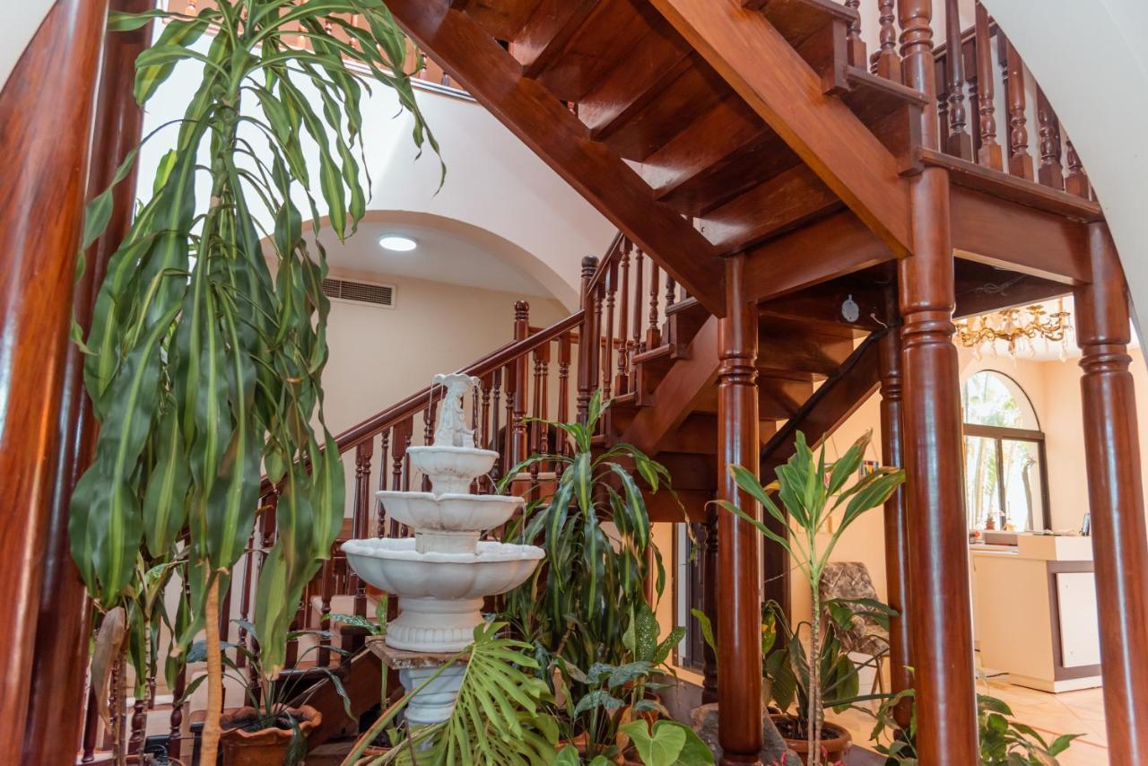 Casa Blanca Hotell Ciudad del Este Eksteriør bilde